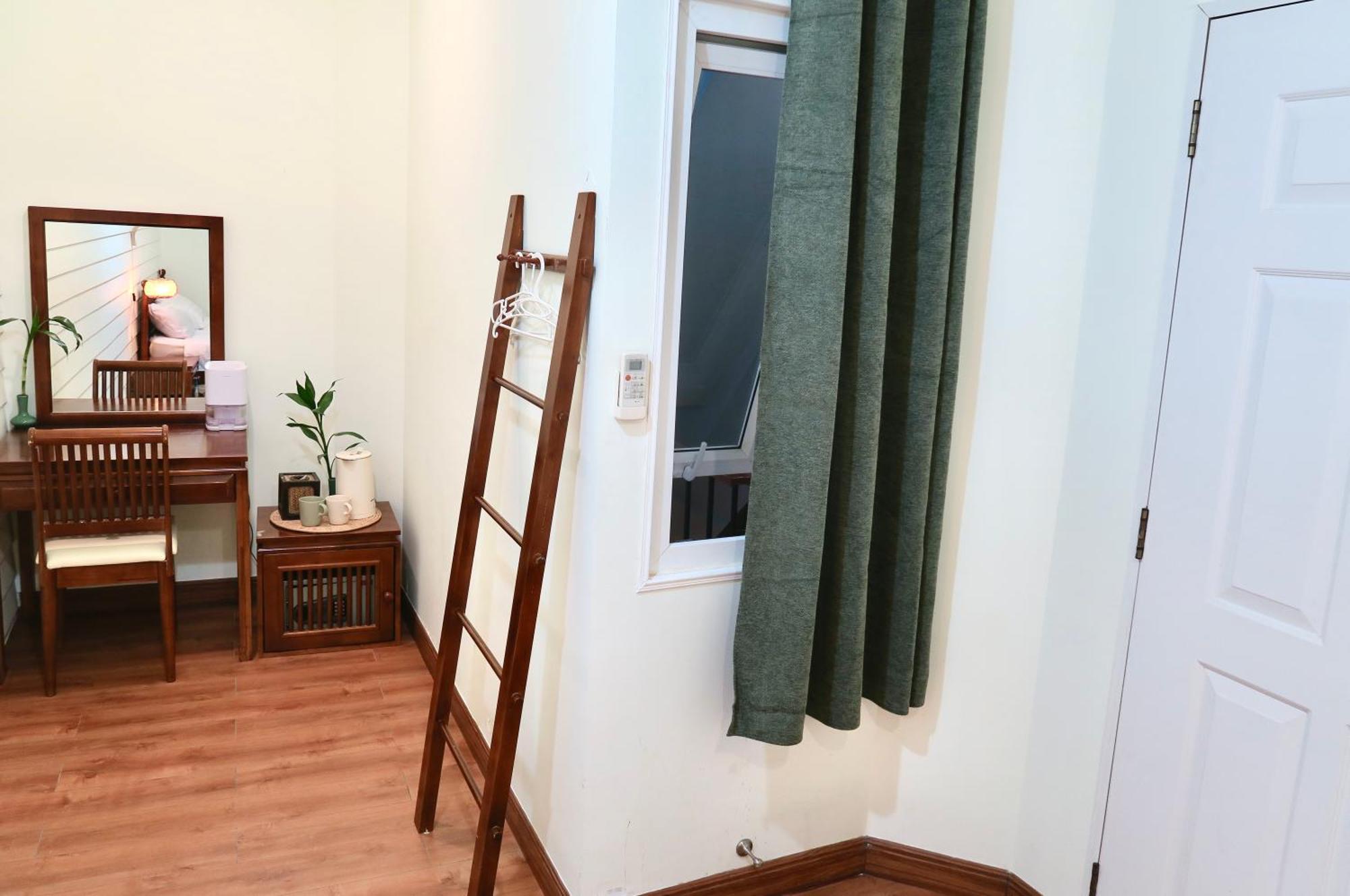 Les Fleurs Bangkok Hostel Exterior photo