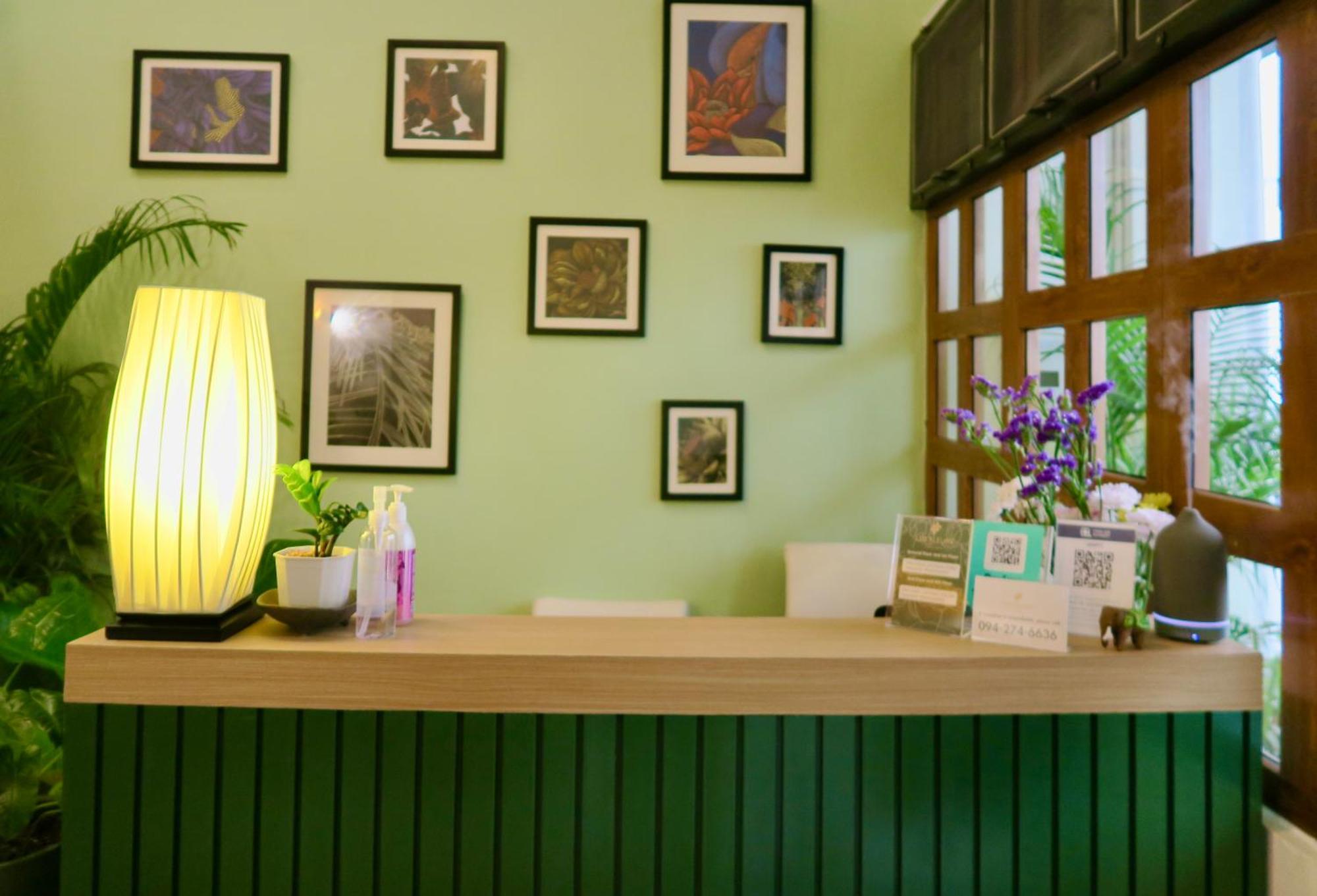 Les Fleurs Bangkok Hostel Exterior photo
