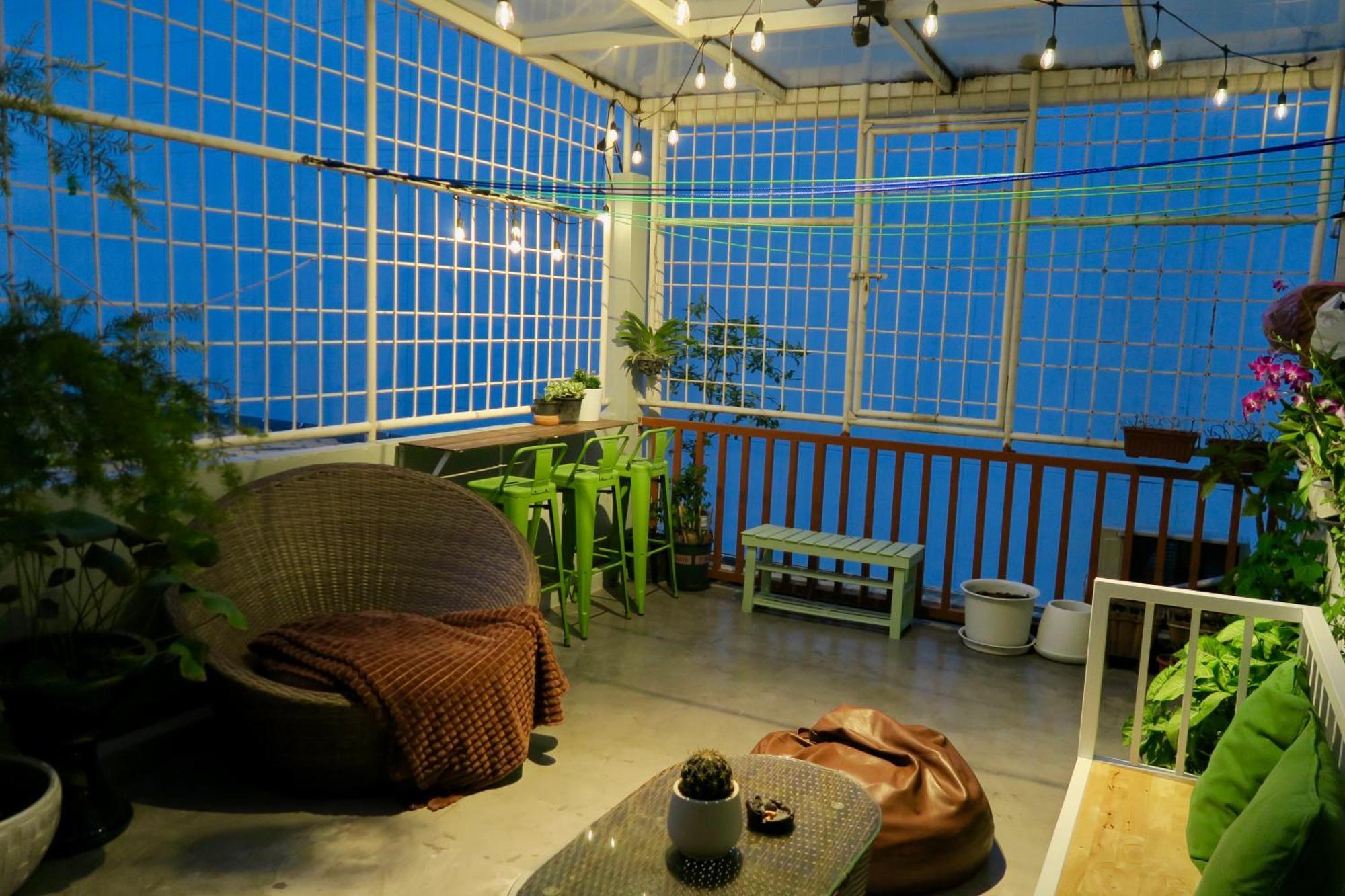 Les Fleurs Bangkok Hostel Exterior photo